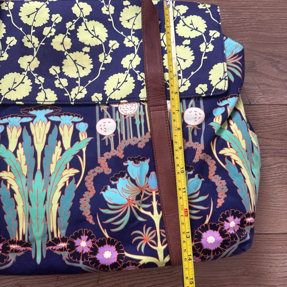 Amy Buttler‎ by Kalencom Women’s Duffle Bag Navy Sari Flower 2009 Collection - Picture 4 of 15